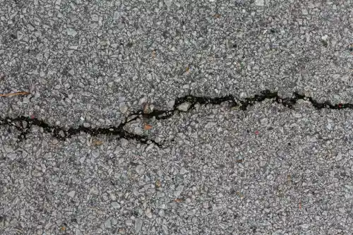 Guide to Filling Driveway Cracks: Step-by-Step Instructions